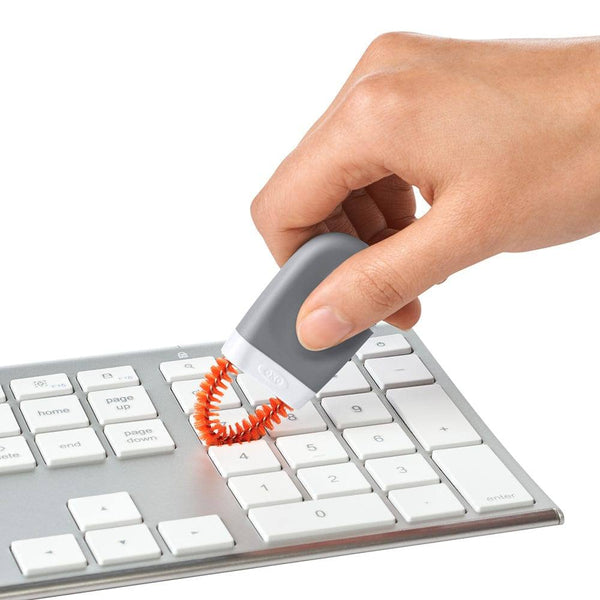 http://www.modernquests.com/cdn/shop/files/oxo-keyboard-and-screen-deep-cleaning-set-3_grande.jpg?v=1690056151