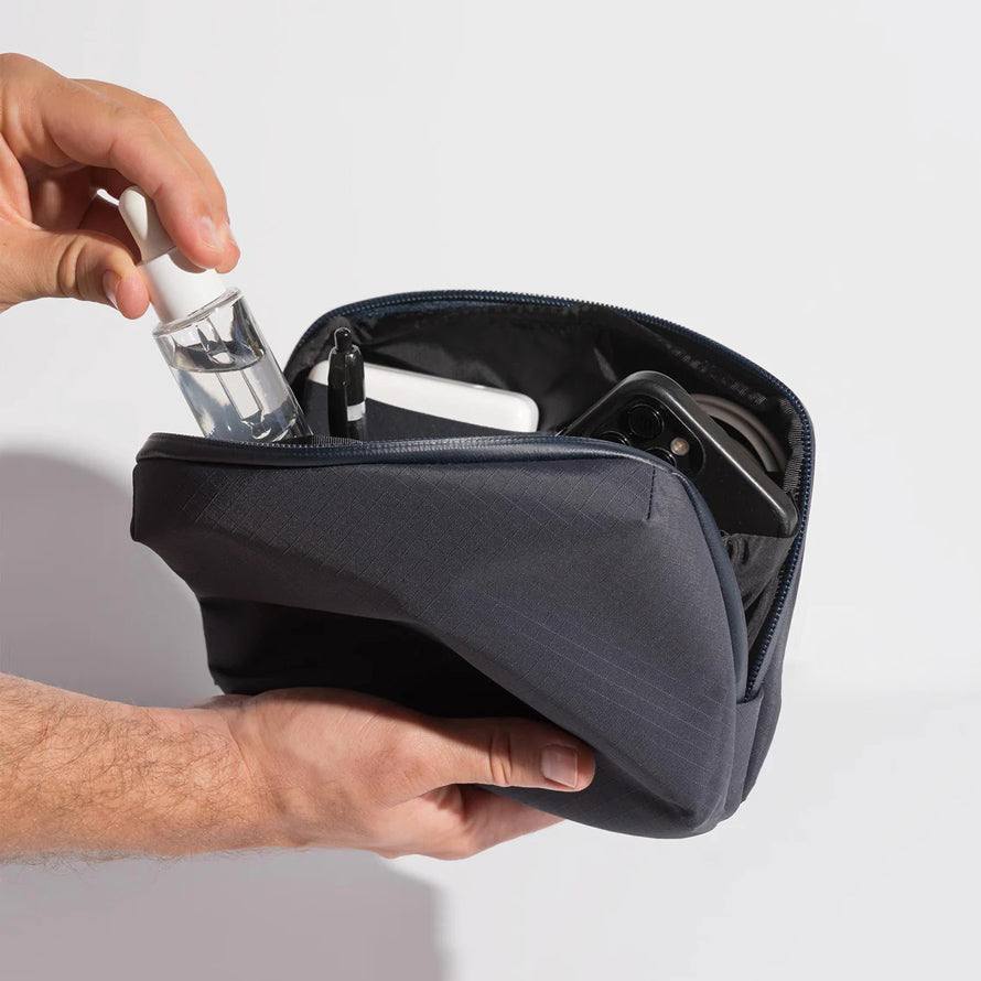 Pioneer Global Travel Pouch - Navy