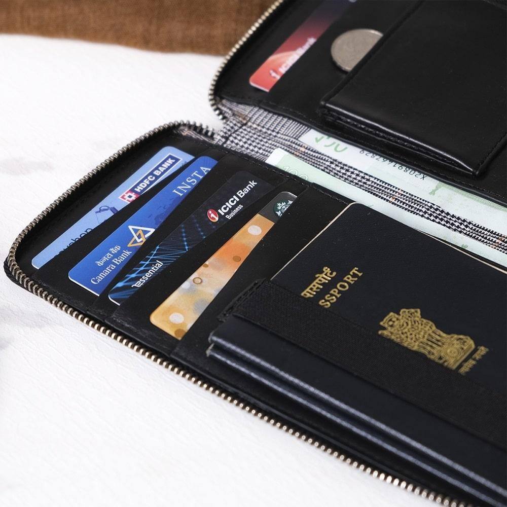 The Postbox Drift Passport Wallet - Black