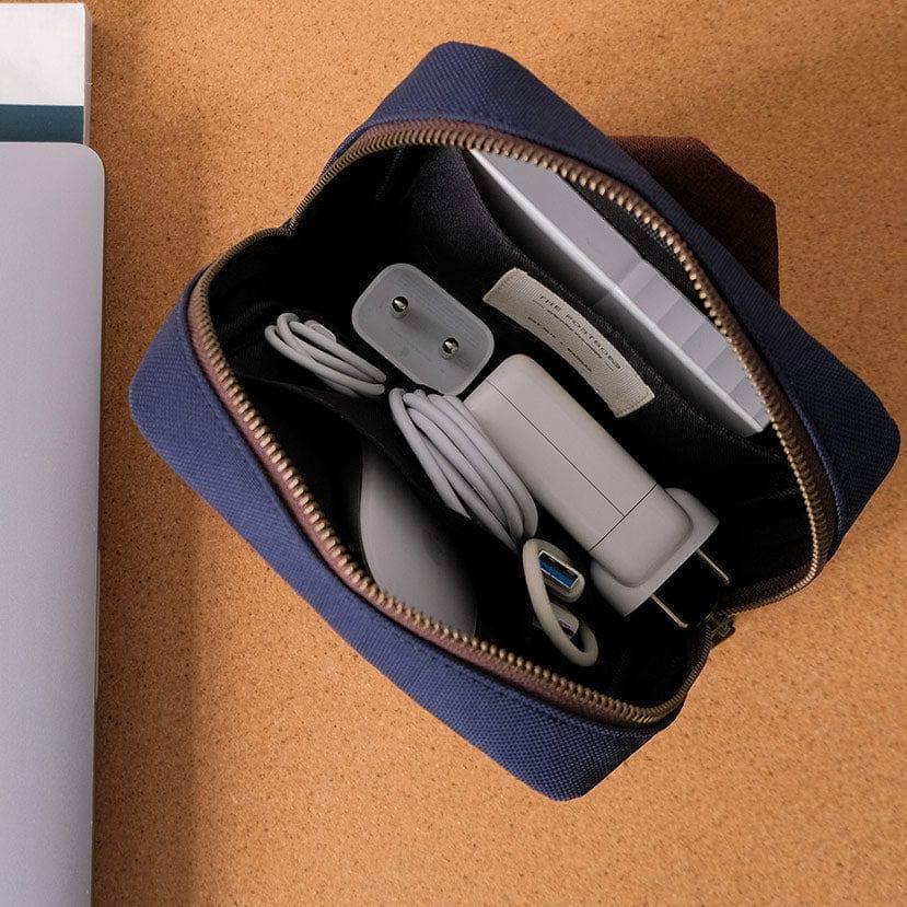 The Postbox Mavi Tech Kit - Oxford Blue