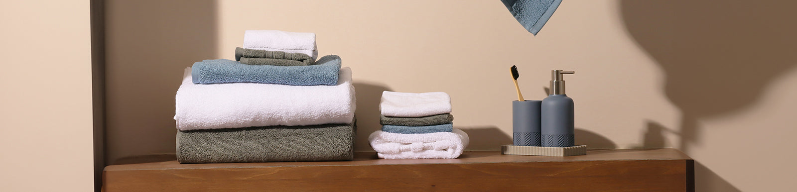 Towels & Mats - Modern Quests
