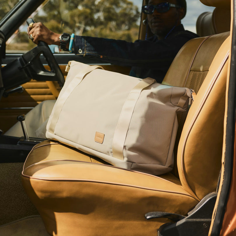 Classic Getaway Bag 28L - Tahini