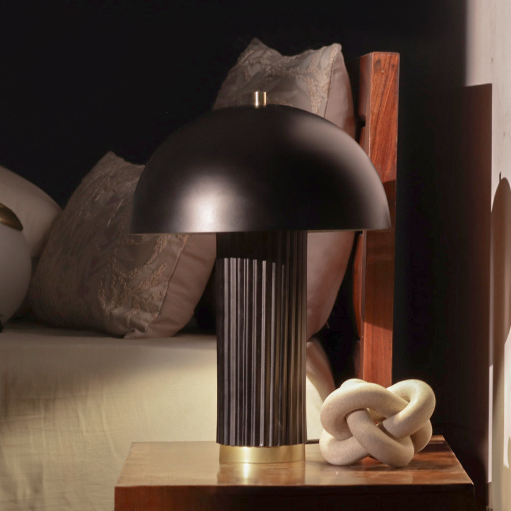Amden Ribbed Table Lamp Large - Black Gold