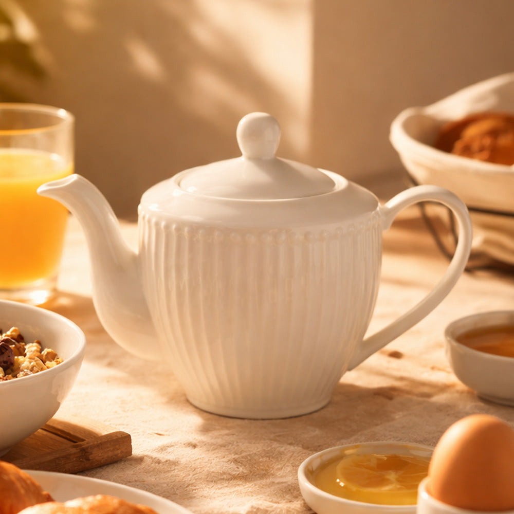 Aria Ceramic Teapot 900ml - White