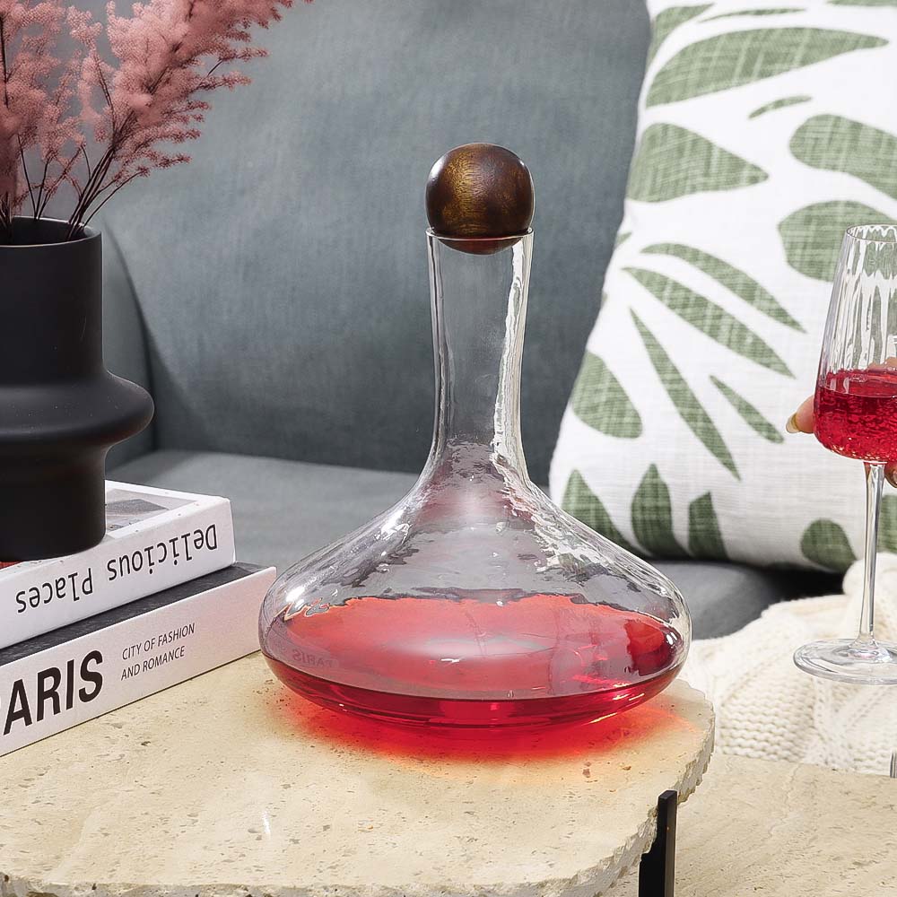 Modern Glass Wine Decanter Arken Wine Decanter With Wooden Stopper 1800ml Clear