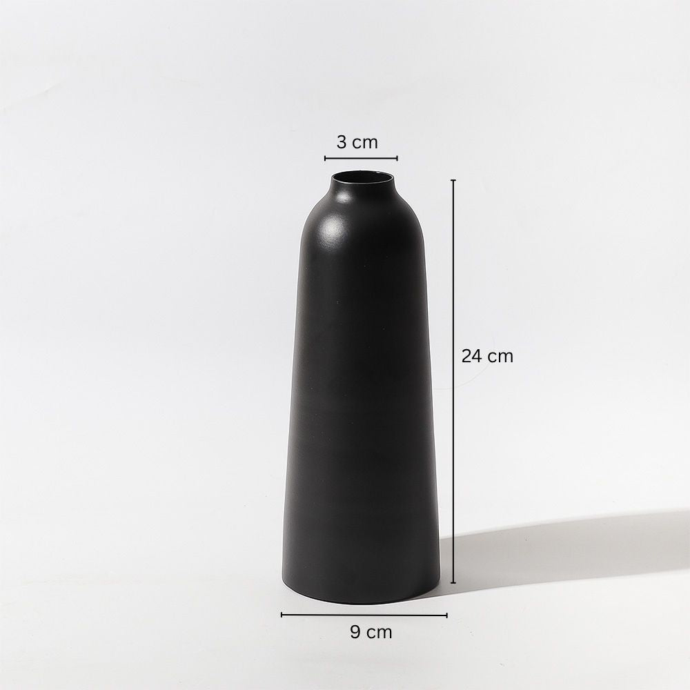 Aurora Metal Vase Medium - Black