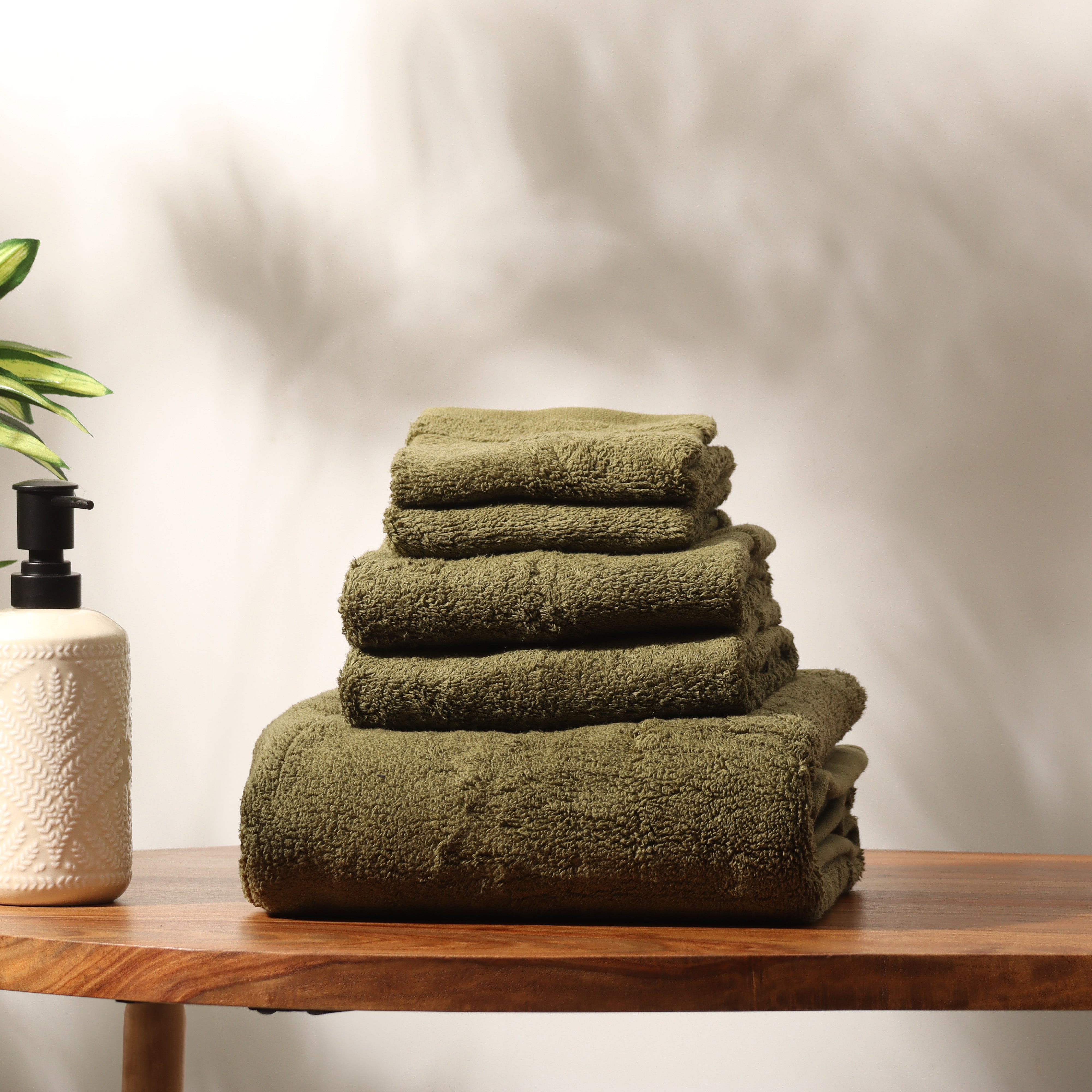 Avant Zero-Twist Cotton Hand Towels, Set of 2 - Pine Green