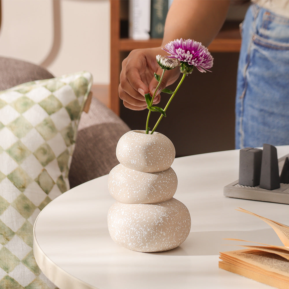 Avon Concrete Vase Small - Speckled Taupe