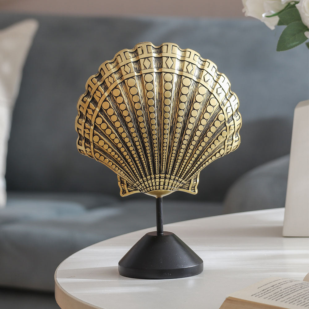 Patterned Scallop Sculpture - Black Gold