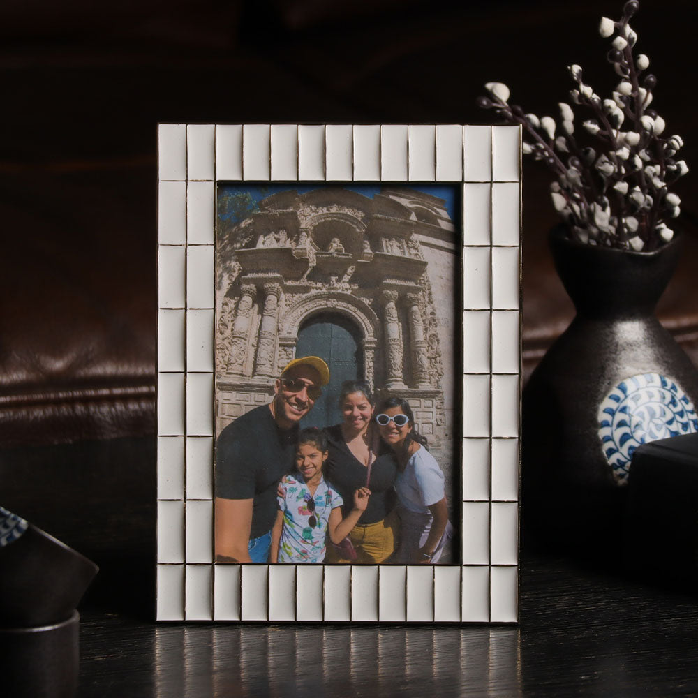 Blaine Photo Frame Medium - White Gold