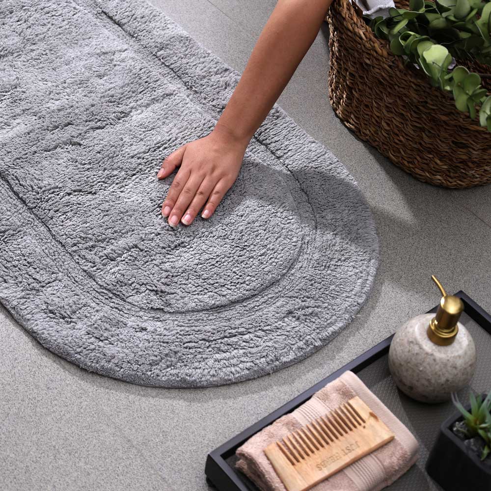 Blake Oval Bath Runner - Light Grey