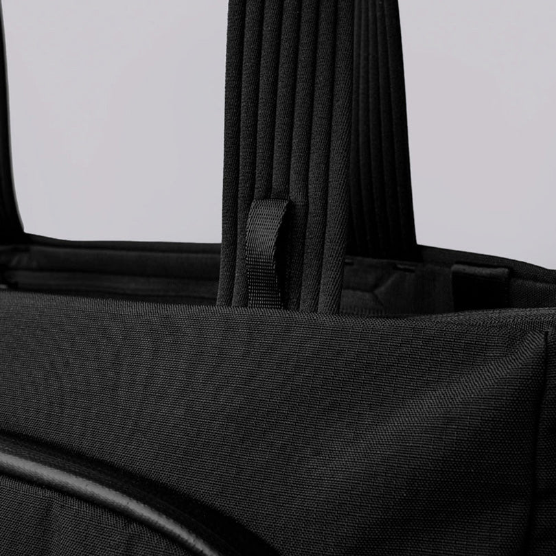 Bravo Tote V2 - Axoflux Black