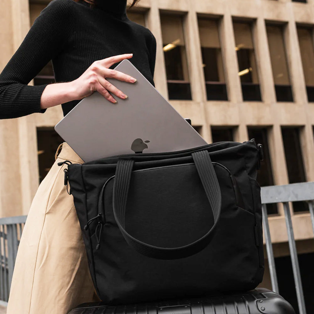 Bravo Tote V2 - Axoflux Black