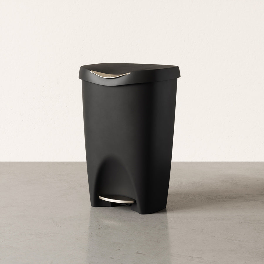 Brim Step Trash Can 50L - Black Nickel