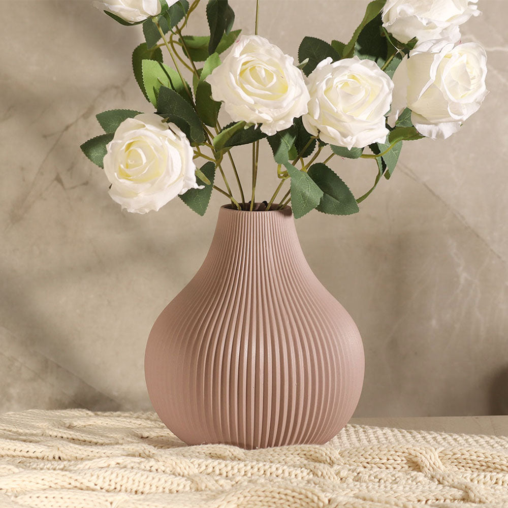 Bud Porcelain Medium Vase - Pink