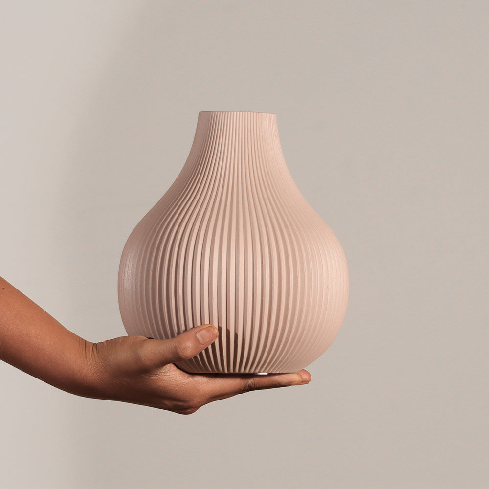 Bud Porcelain Medium Vase - Pink