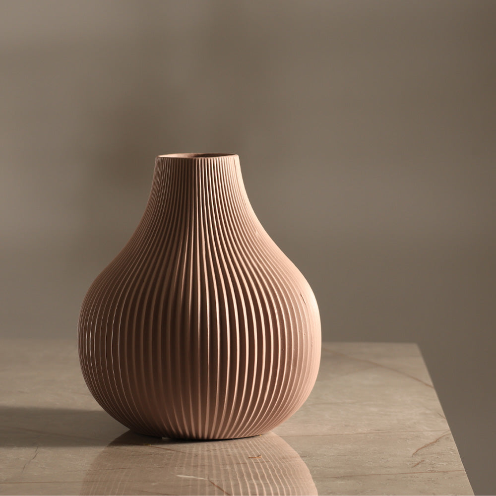 Bud Porcelain Medium Vase - Pink