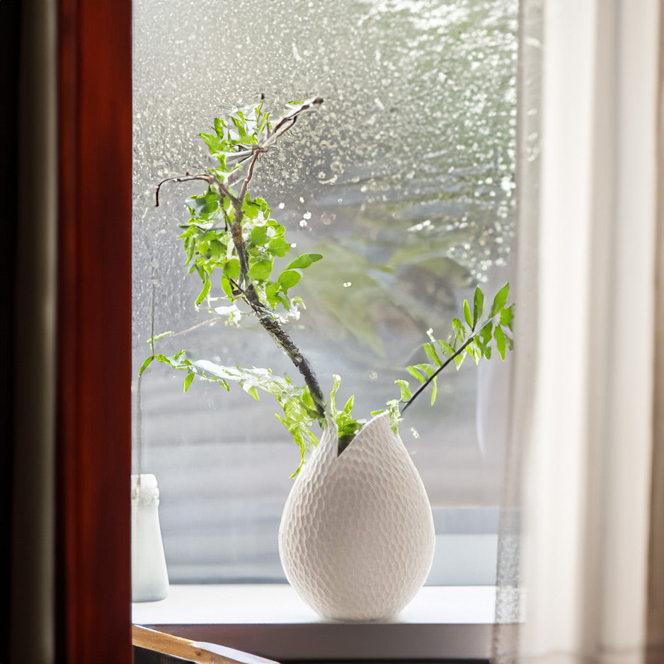 Carve Leaf Vase Tall - Cream