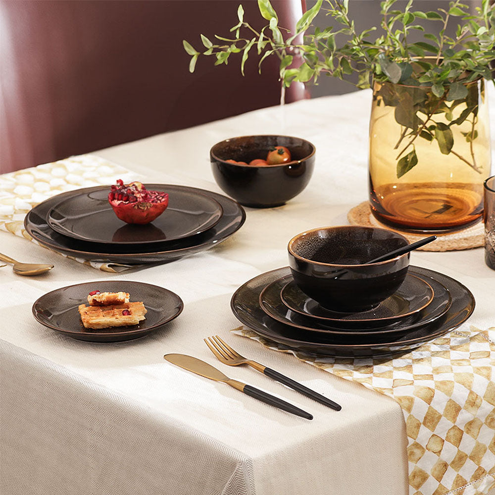 Caspian Quarter Plate - Speckled Clove