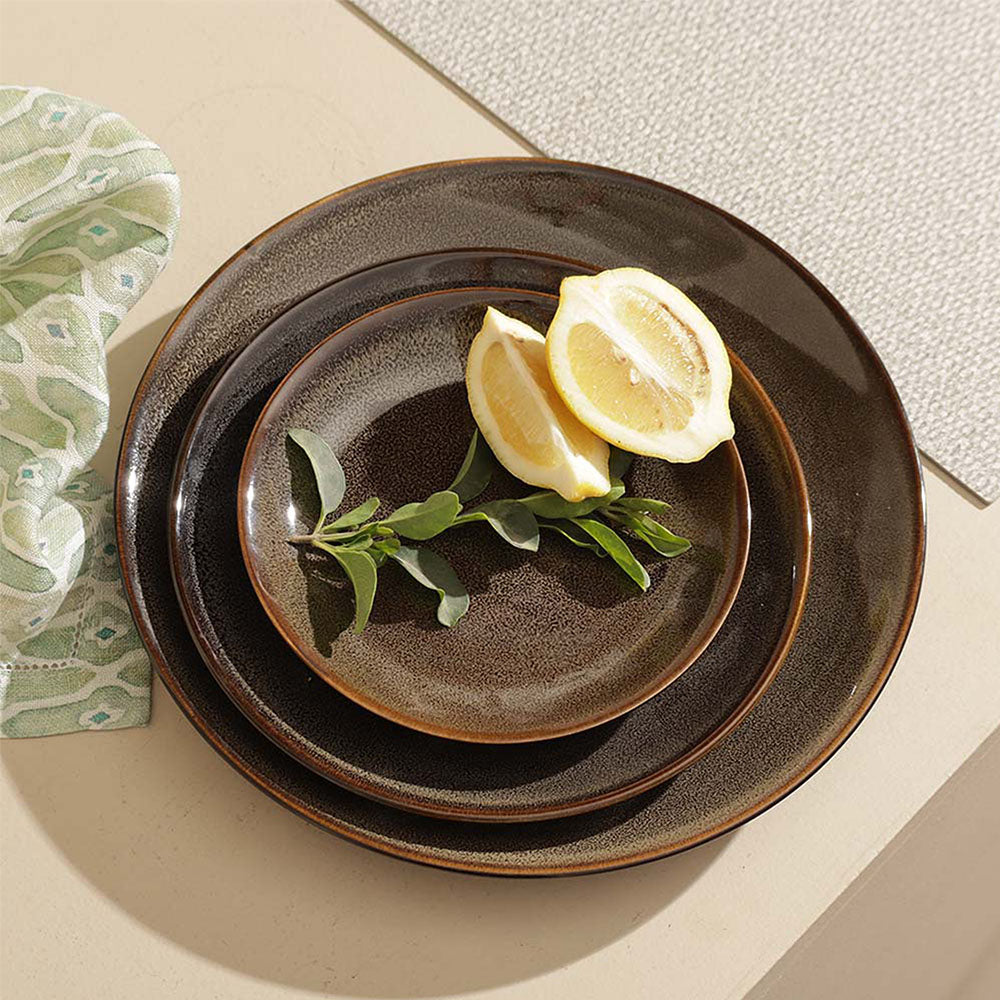 Caspian Quarter Plate - Speckled Clove