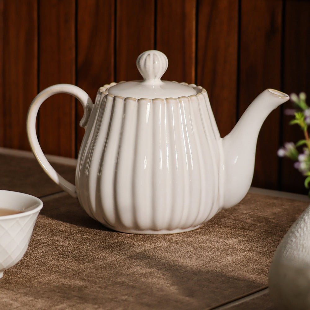 Lines Ceramic Tea Pot - White