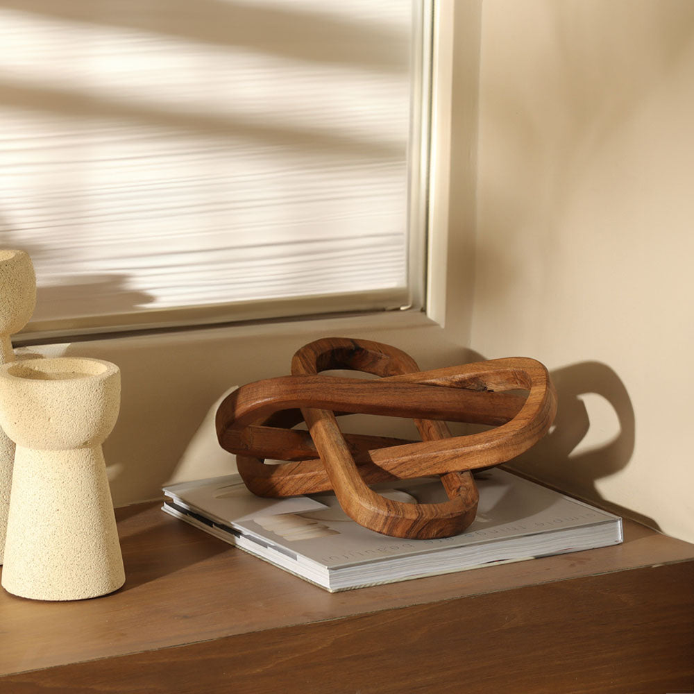 Chainlink Wooden Decorative Accent