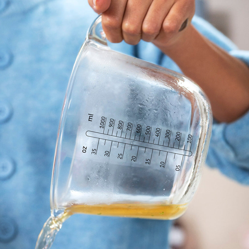 Chef It Glass Measuring Jug with Lid 1000ml - Navy