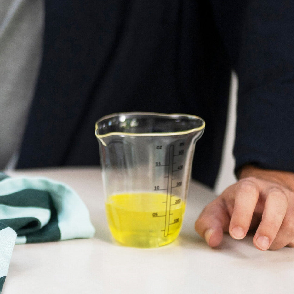 Chef It Glass Measuring Jug with Lid 500ml - Navy