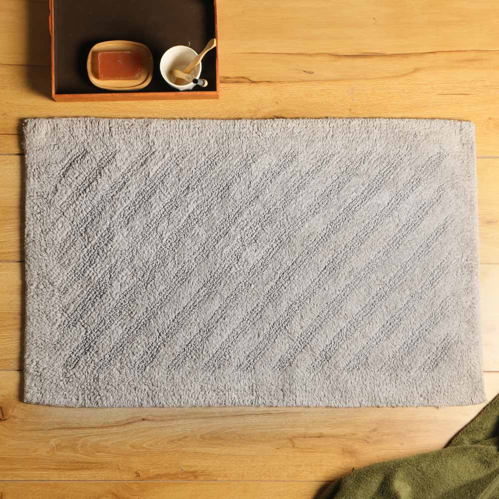 Chelsea Striped Reversible Tufted Bathmat - Light Grey