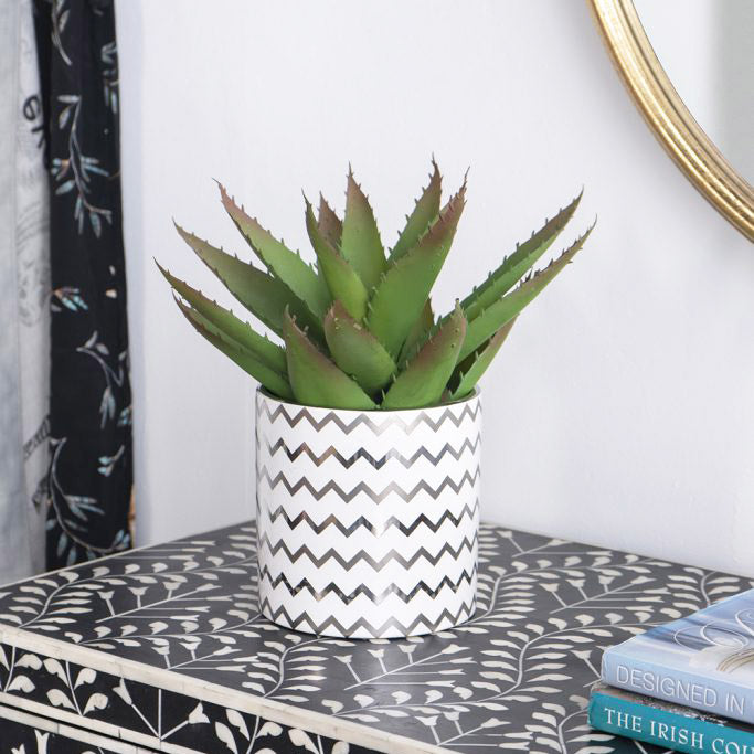 Chevron Decorative Planter Medium - White & Silver