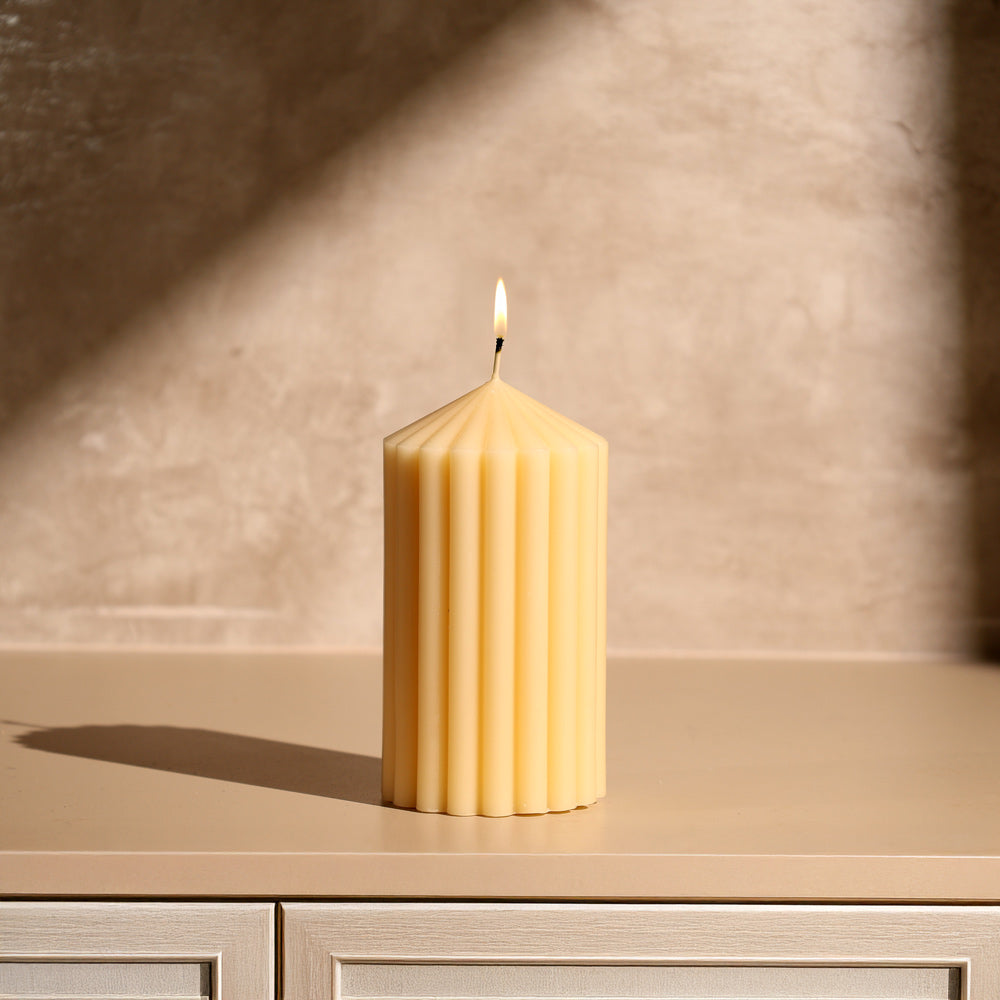 Cina Ribbed Tower Candle Medium - Cream