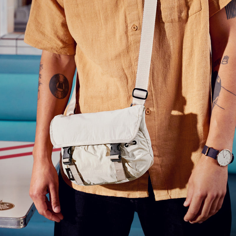 Cinch Mini Messenger Bag - Oat Beige