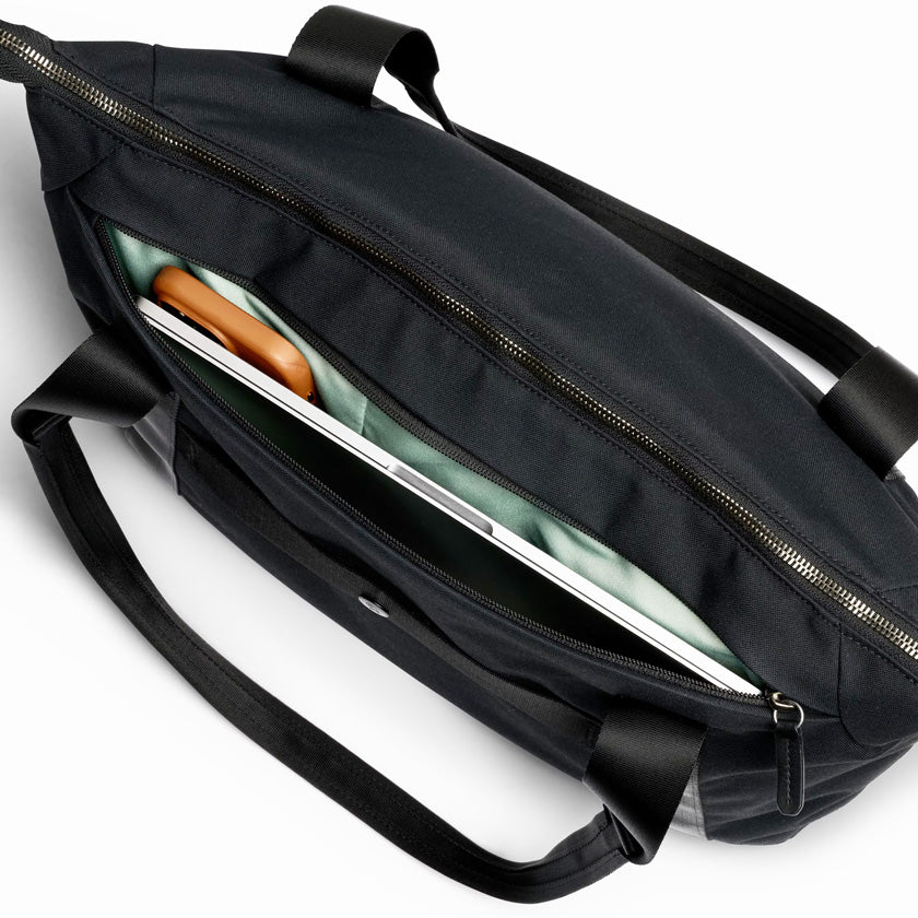 Classic Getaway Bag 28L - Black