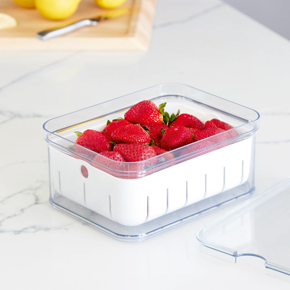 Crisp Berry Bin with Lid - White