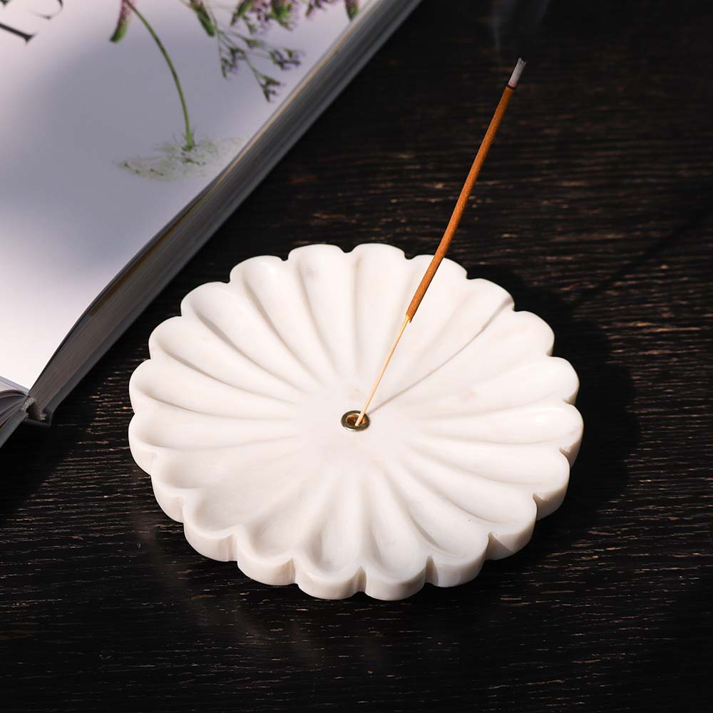 Daisy Marble Incense Holder - White
