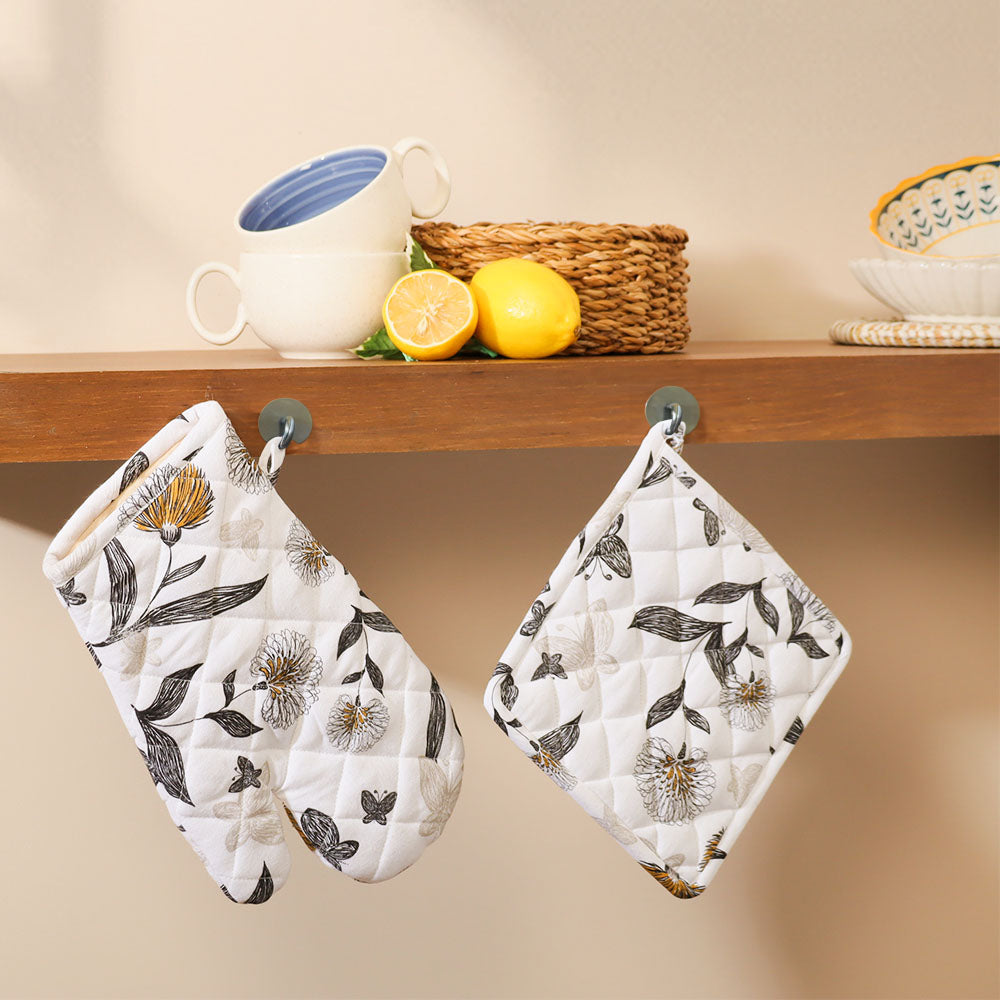 Dandelion Pot Holder and Oven Glove Duo - White