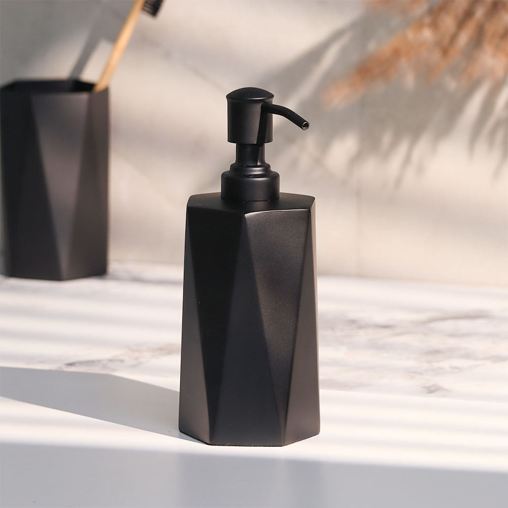 Duke Soap Dispenser - Black