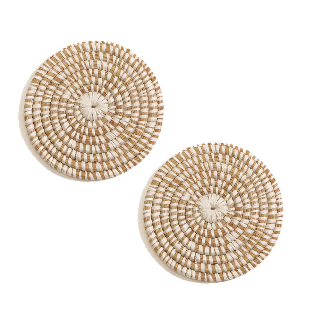 Elio Kaisa Round Trivets, Set of 2 - Natural