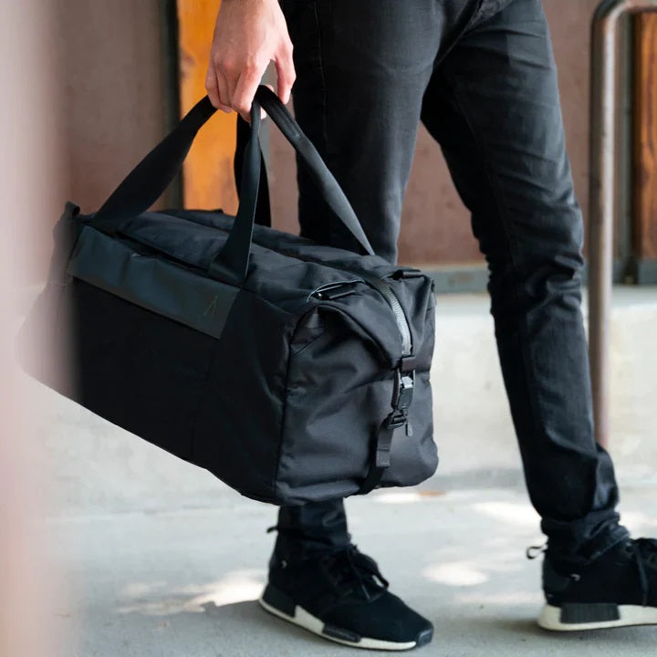 Errant Duffel Bag - Obsidian Black