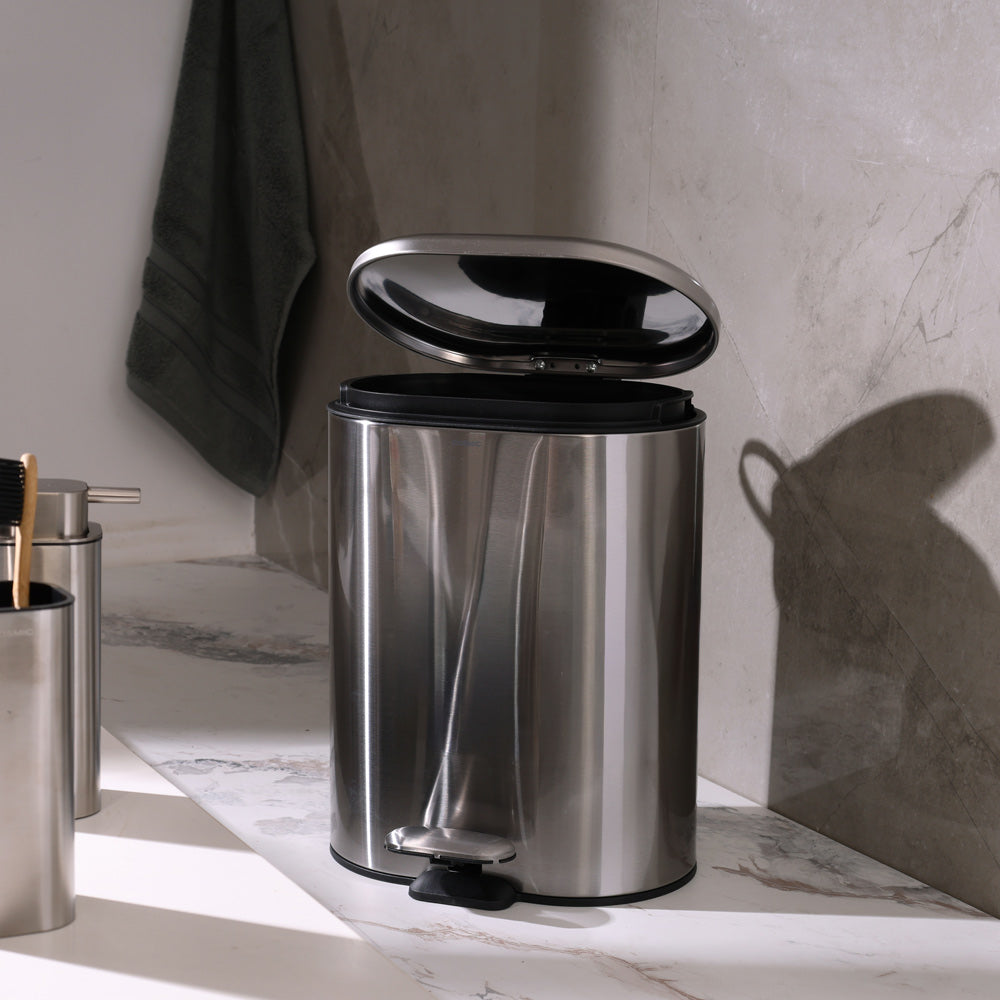 Essentials Pedal Bin - Inox