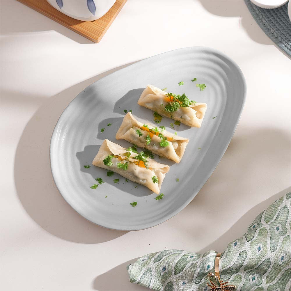 Etre Drop Serving Plate Medium - Dove Grey