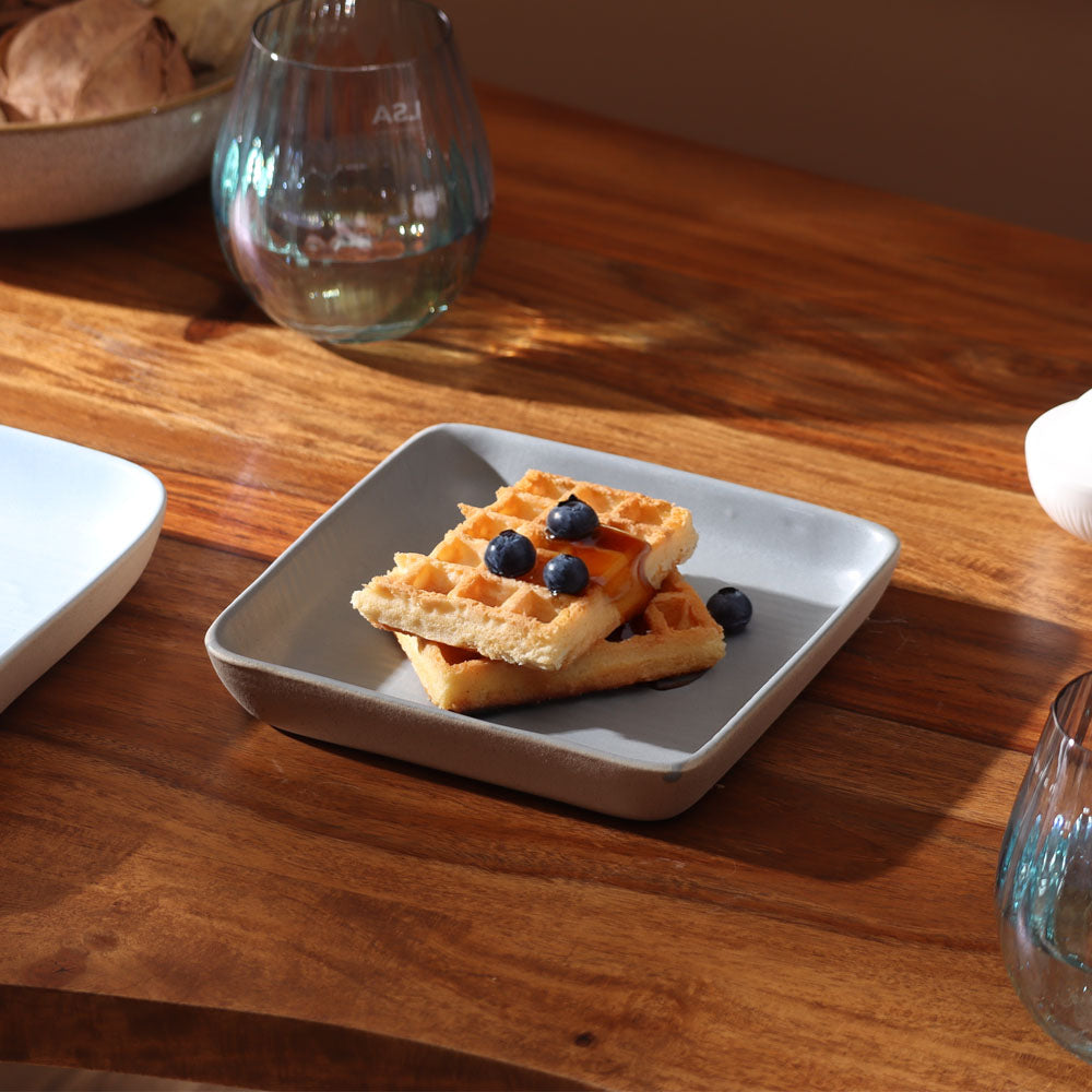 Etre Square Serving Plate Medium - Dove Grey