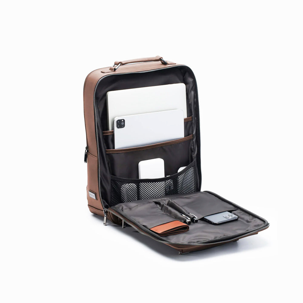 Explorer Light Backpack Plus 16L - Brown