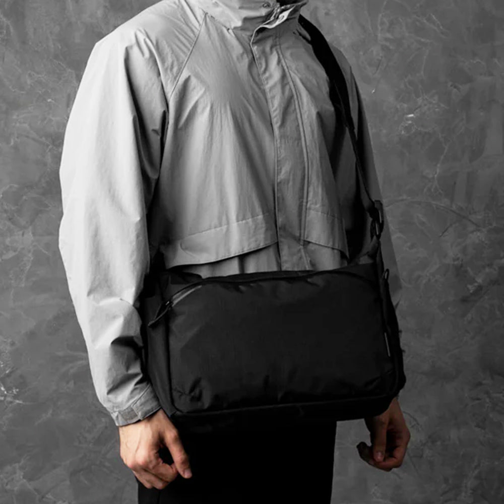 Flight Satchel - Axoflux Black