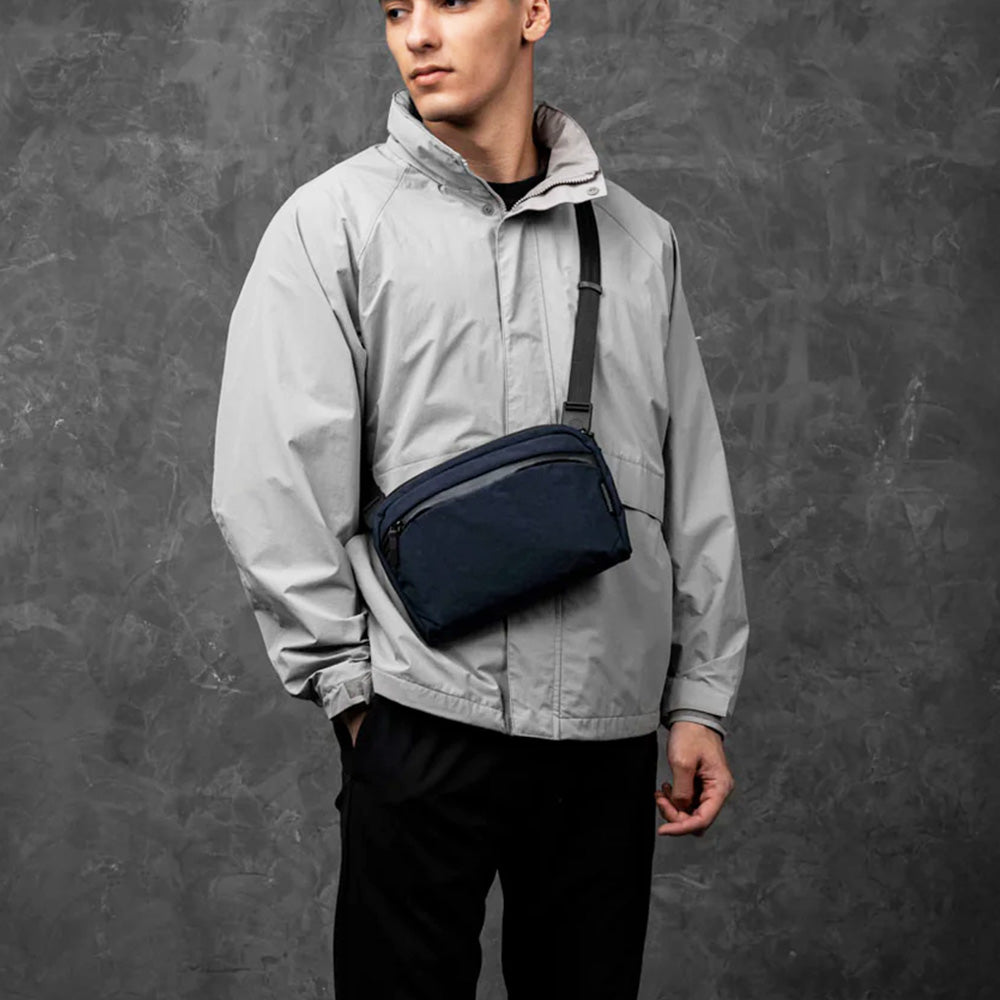 Flight Sling Bag 2L - Axoflux Moonlight Blue & Grey