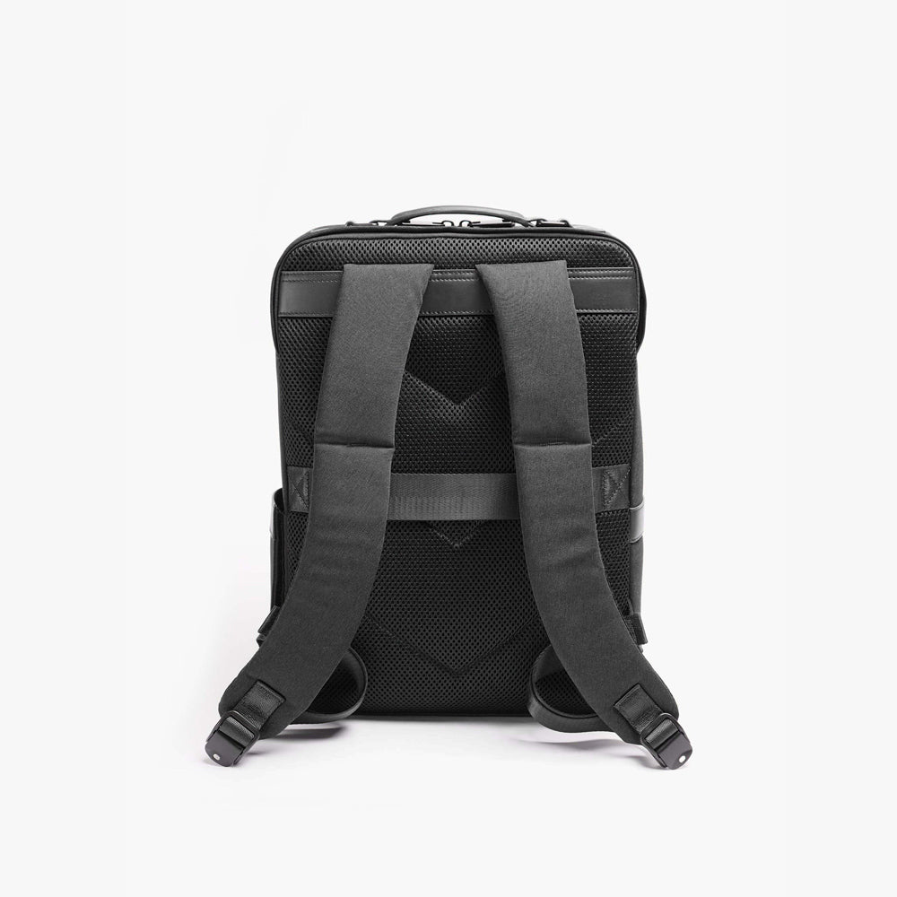 Forte Light Backpack - Black