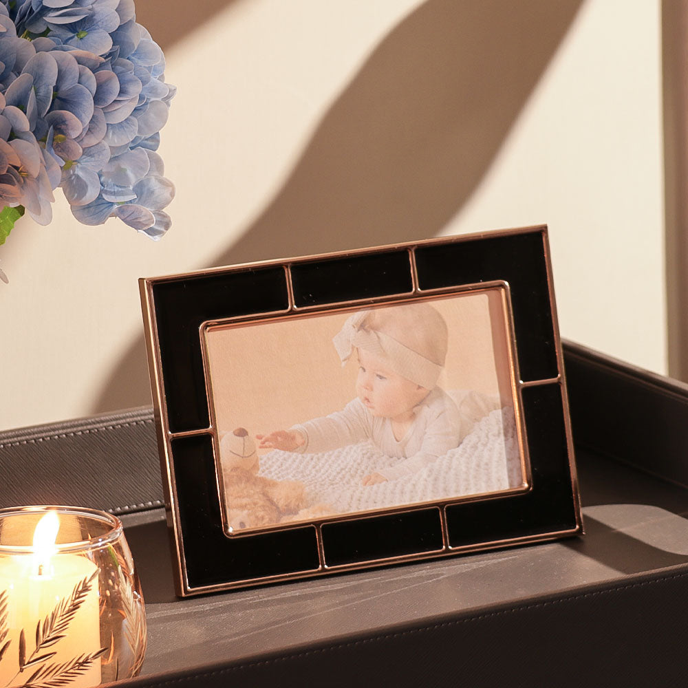 Gala Photo Frame Medium - Black Gold