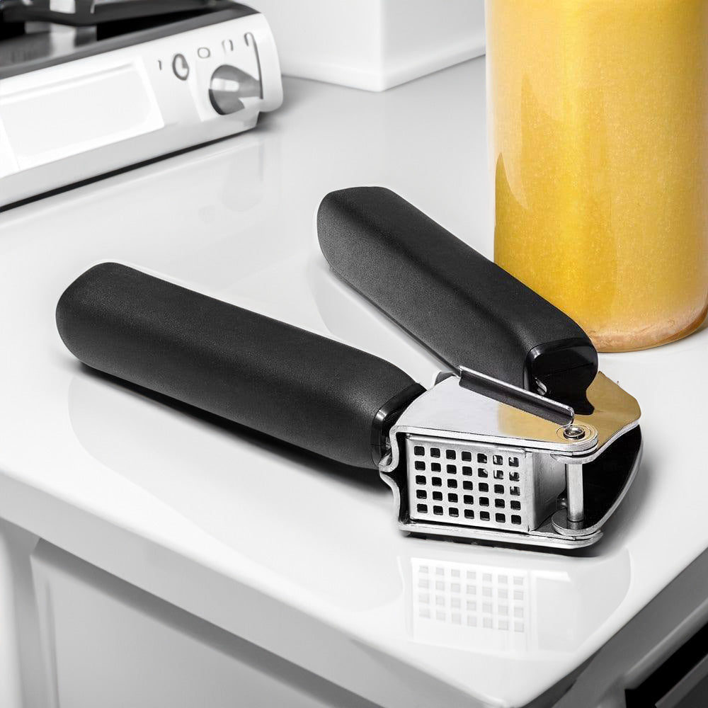 Good Grips Garlic Press - Black