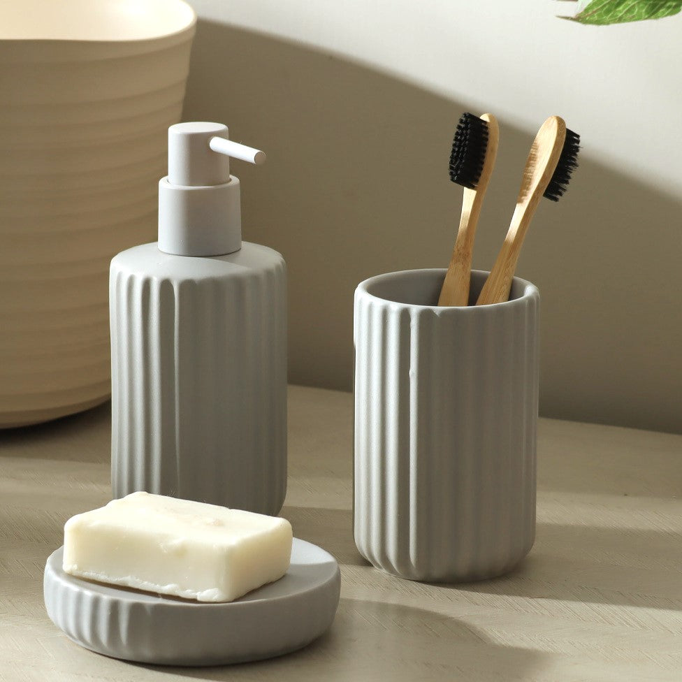 Grooves 3-piece Bathroom Set - Grey