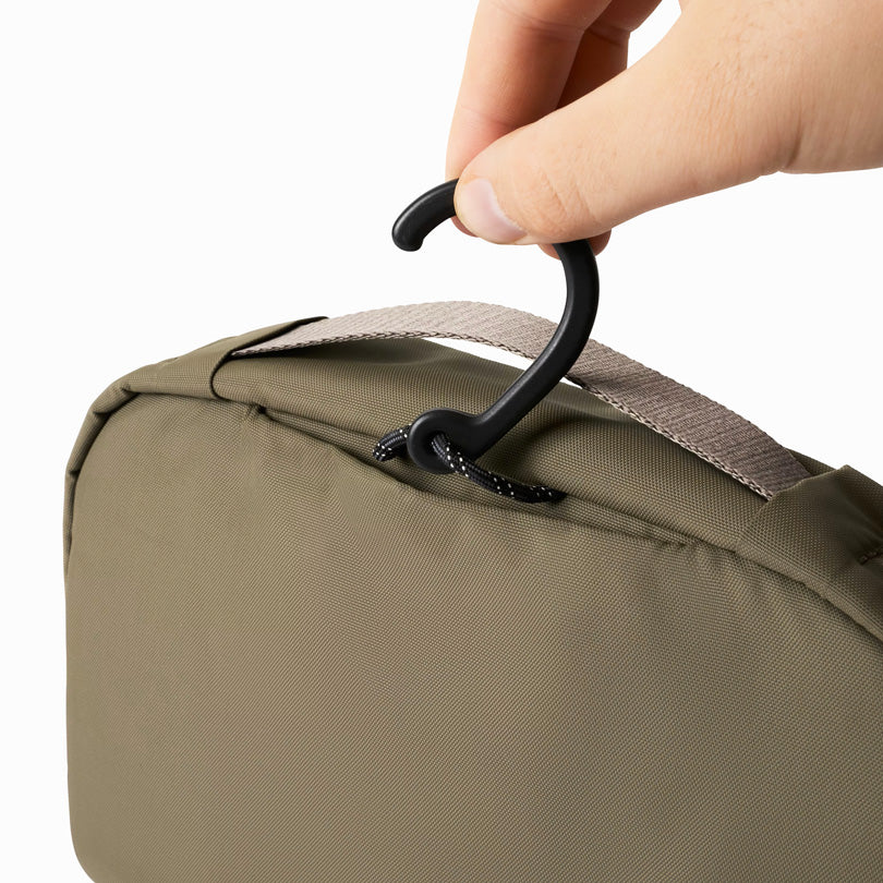 Hanging Toiletry Kit - Seakelp Green